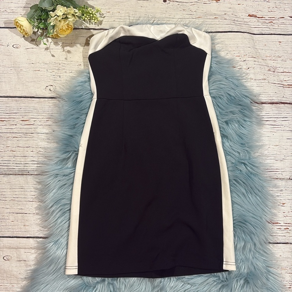 NWOT Lulus Flirtatious Style Black Color Block Strapless Mini Dress - Picture 2 of 8